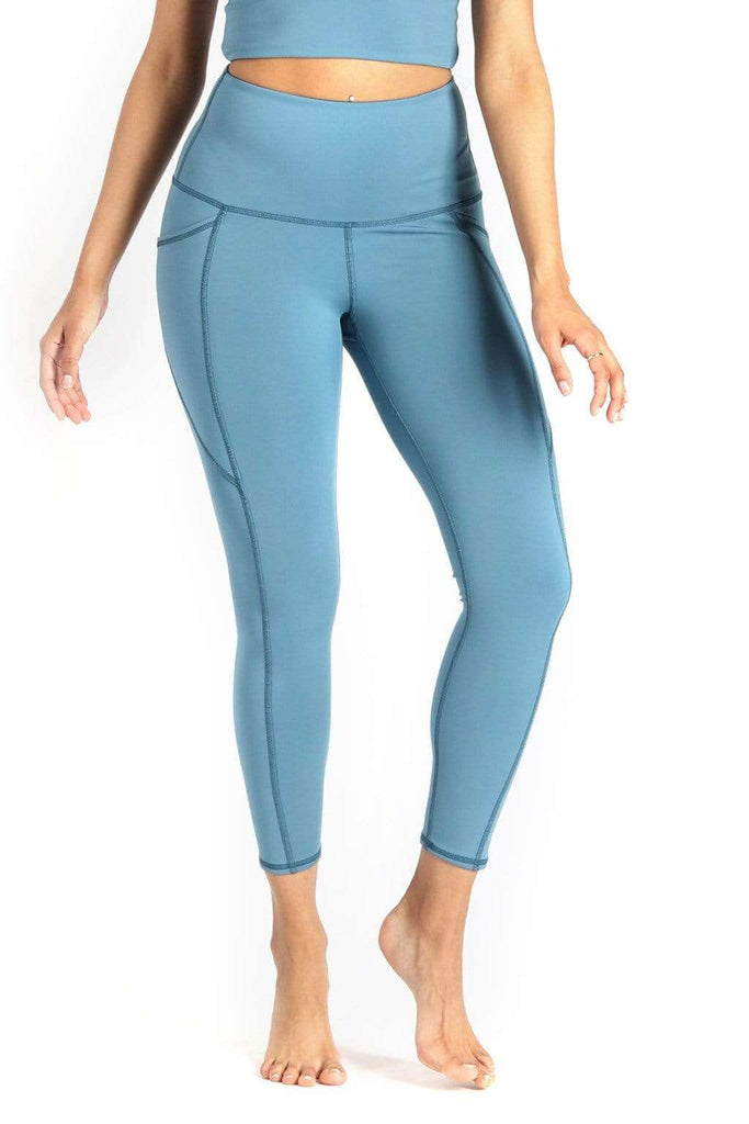7/8 Boundless Legging with Pockets in Ocean Full Front View
