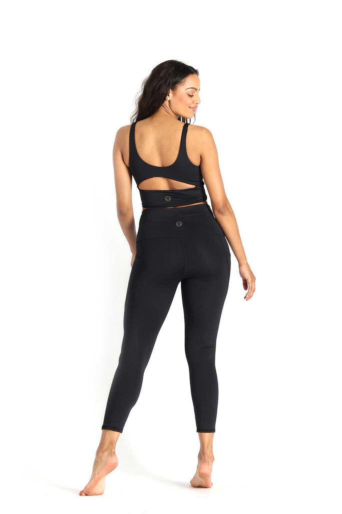 7/8 Boundless Legging with Pockets in Jet Black Back View