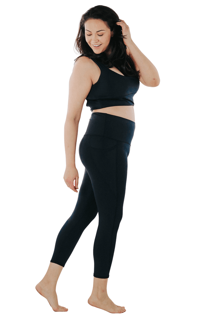 7/8 Boundless Legging with Pockets in Jet Black Plus SIze