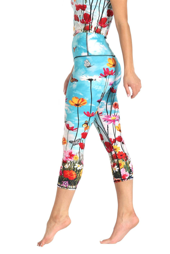 Yoga Democracy Eco-friendly crop capris leggings in flower bomb print